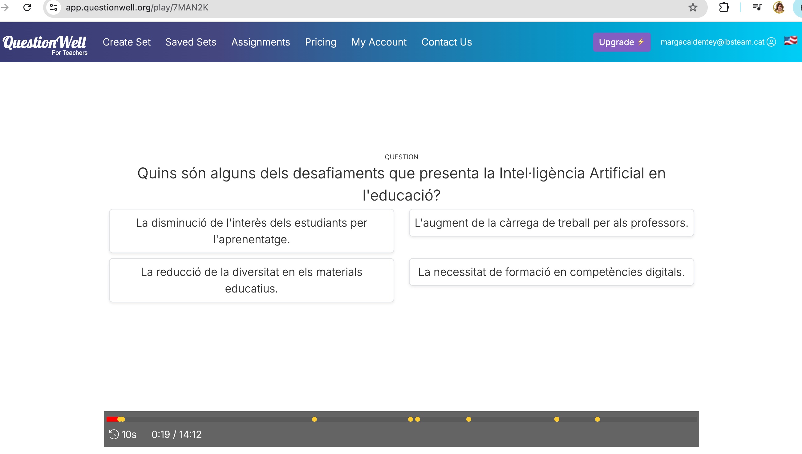Compleció de les preguntes del vídeo interactiu per part de l'alumnat